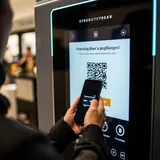 QR code pay-per-use smart locker